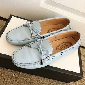 Tod’s loafer in baby blue color